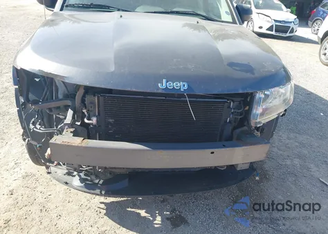 2016 Jeep Compass Sport из США, поврежденный, VIN 1C4NJDBB9GD723406